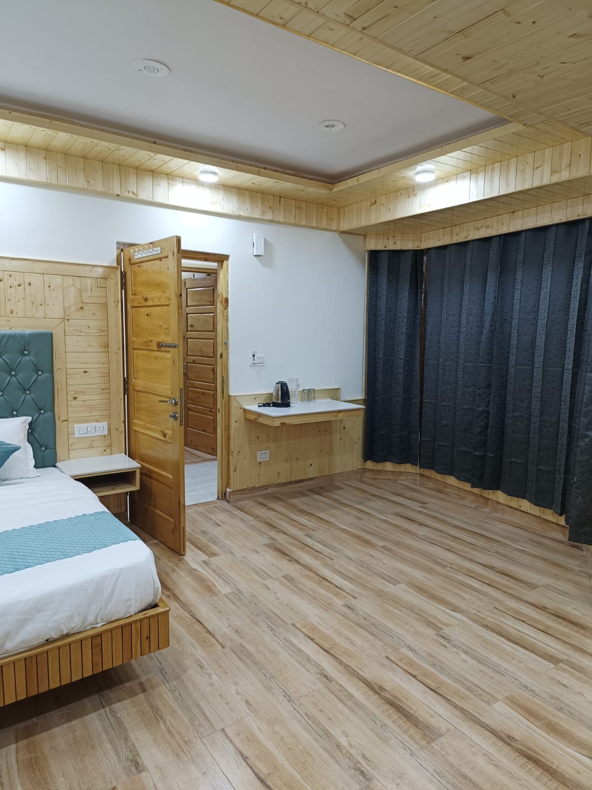 BTH Hotels & Resorts – Rooms & interiors, view 17